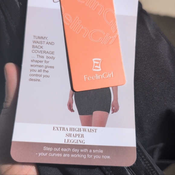 Black High-Waisted Shapewear Shorts Size Medium - Picture 4 of 4